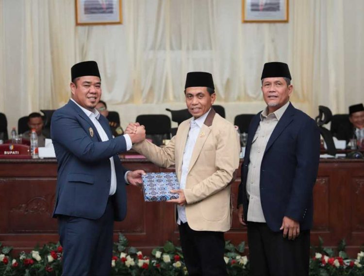 Wakil Bupati Batu Bara Sampaikan Dokumen Rancangan KUA-PPAS Tahun Anggaran 2026
